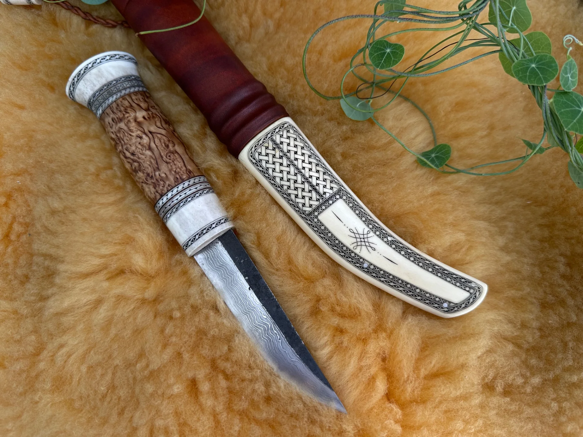 Sami Knife Style - Engraving Antler Knife view 5